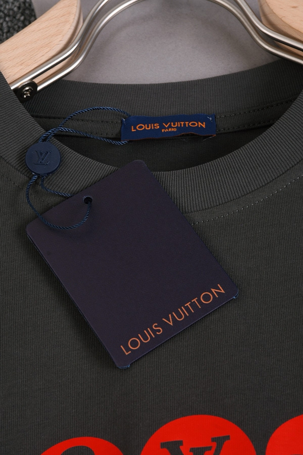 ブランドTシャツ角部分ディテール